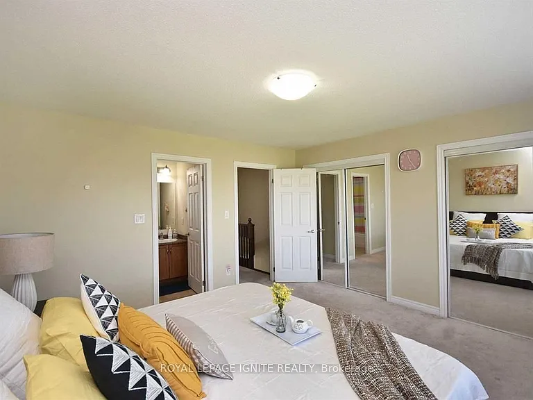 40 Cedar Lake Cres — Photo 22