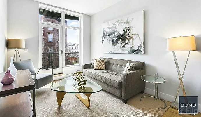 Rented by Bond New York | media 59