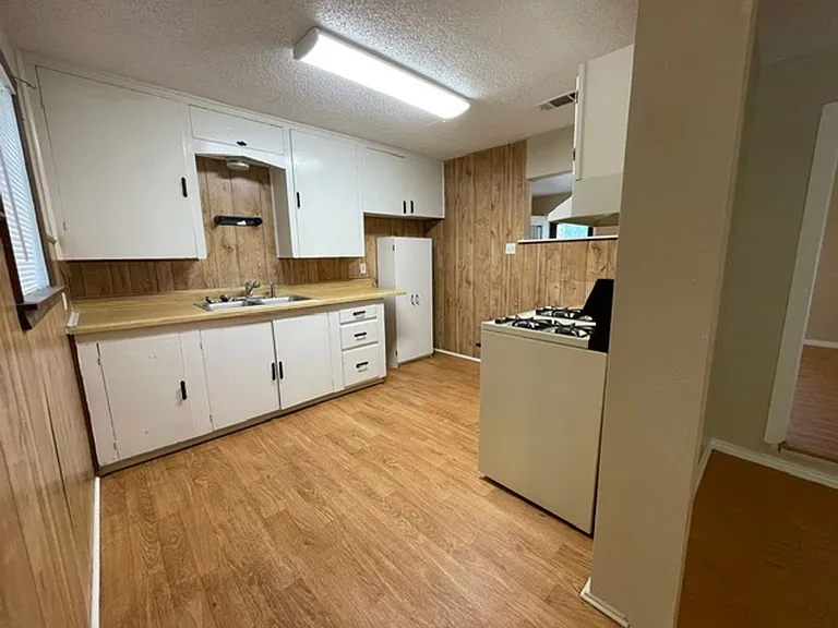 845 Rumfield Rd — Photo 6