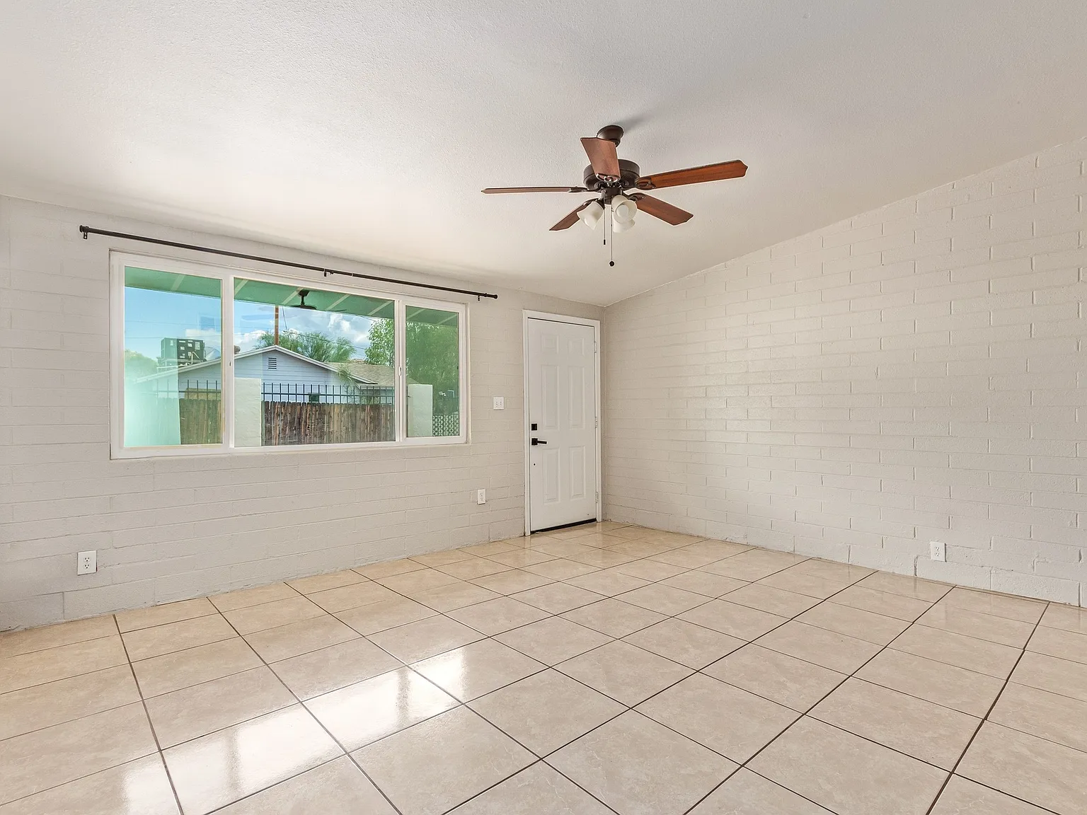 1 bed, 600 sqft, $1,150 — Photo 2