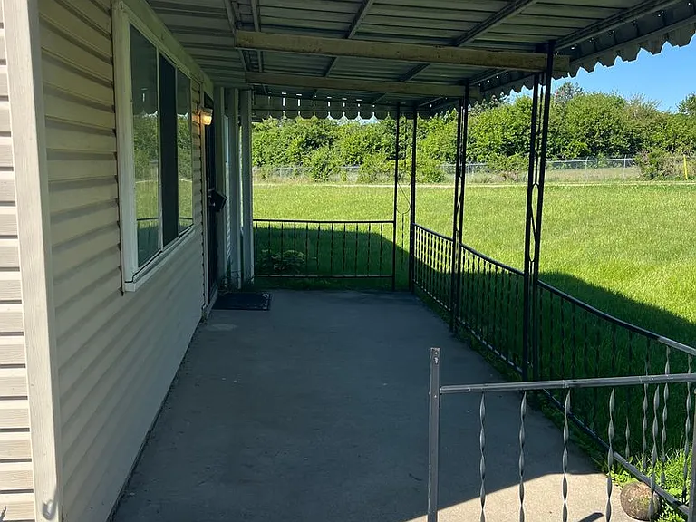 3964 Nicholas Rd — Photo 9