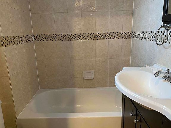 3rd image of 2272 1st Ave #4A