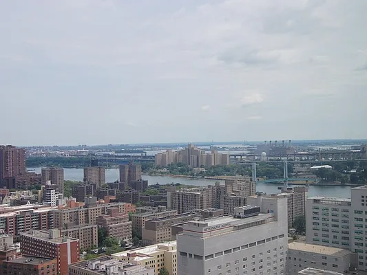 Sold by Sotheby's International Realty | media 12