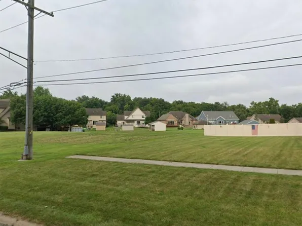 31694 Olmstead Rd, Rockwood, MI 48173