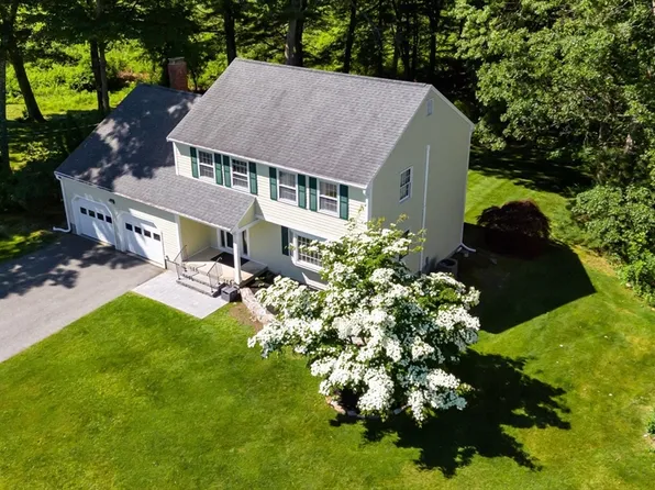 10 Wescott Cir, Tewksbury, MA 01876