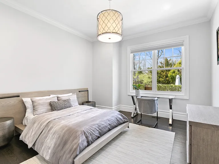 496 Wainscott Harbor Rd — Photo 21