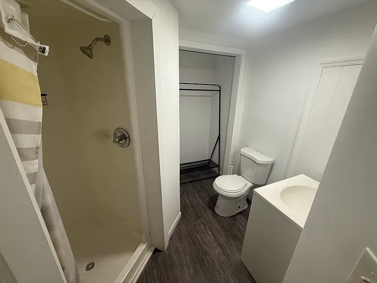 194 Main St #1R — Photo 7