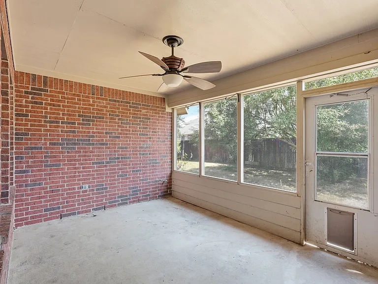 3011 Clear Springs Dr — Photo 21