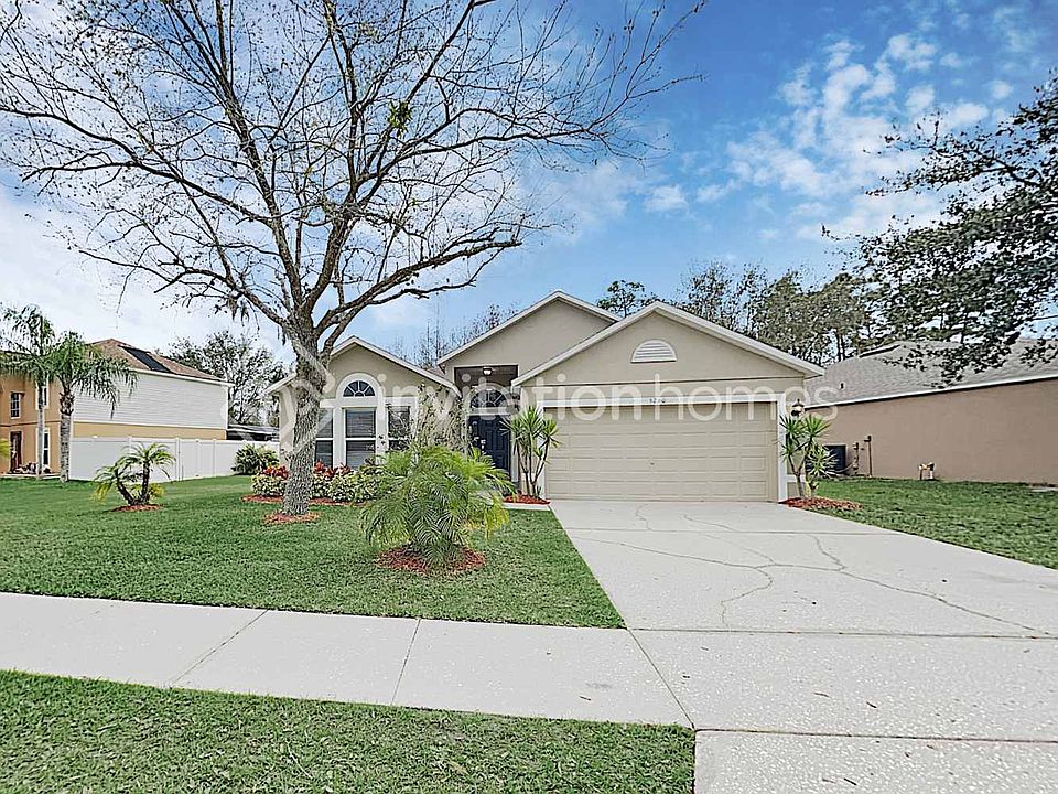 1st image of 3260 Erskine Dr