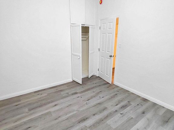 3rd image of 848 S Kingsley Dr APT 5