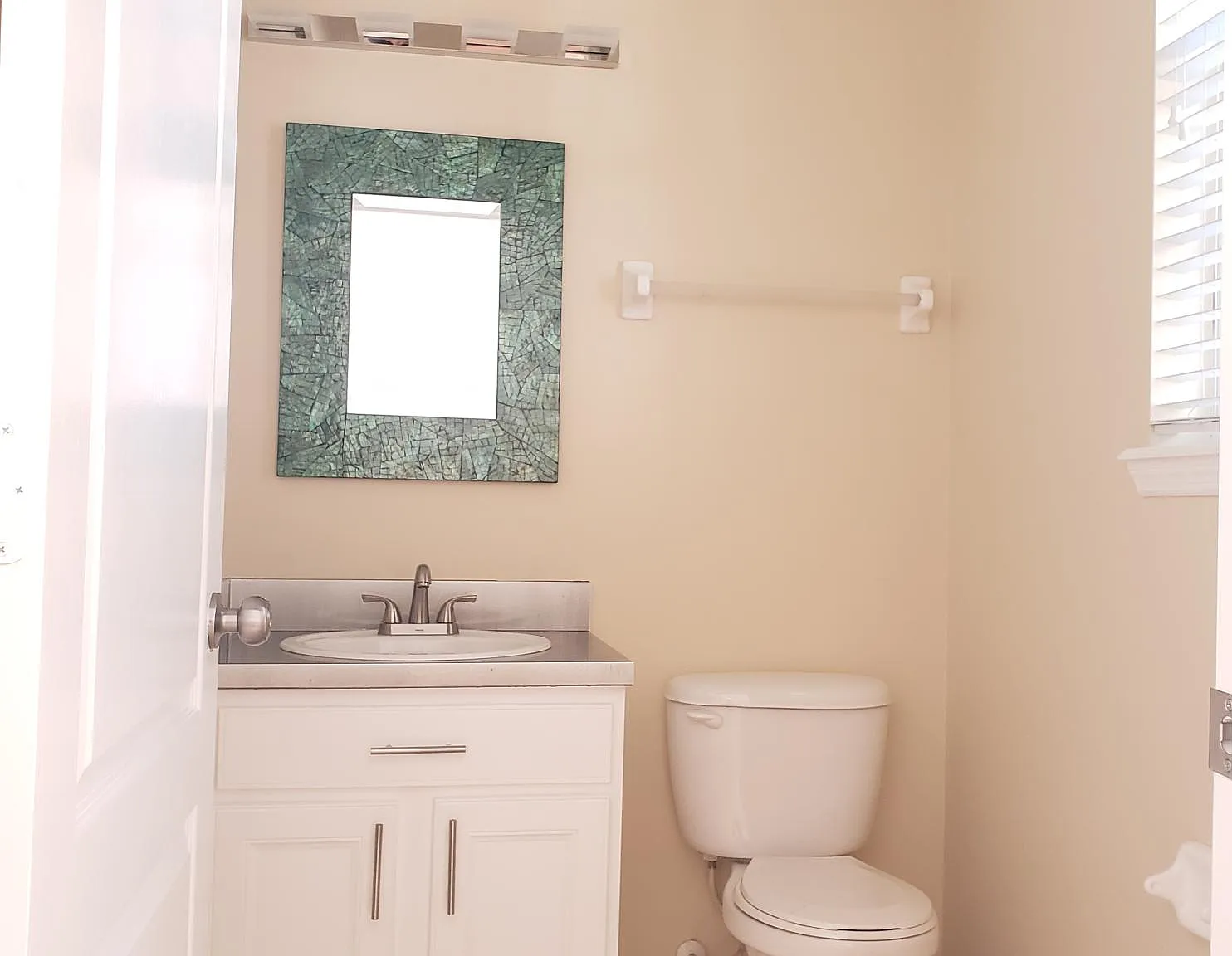 4461 Capital Blvd — Photo 2