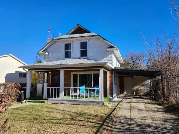 274 E 3rd St W, Drumheller, AB T0J 0Y4
