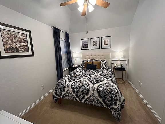 2nd image of 1907 Laurel Oak Ct