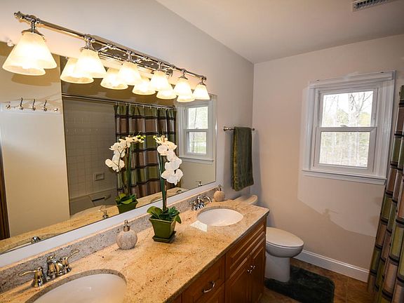 3rd image of 14832 Keeneland Cir