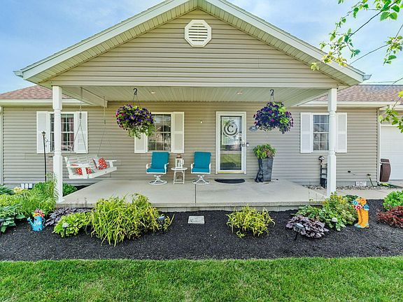 4th image of 96 Dudley Cir