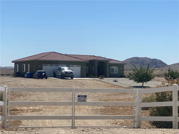 29435 Frontier Rd, Helendale, CA 92342