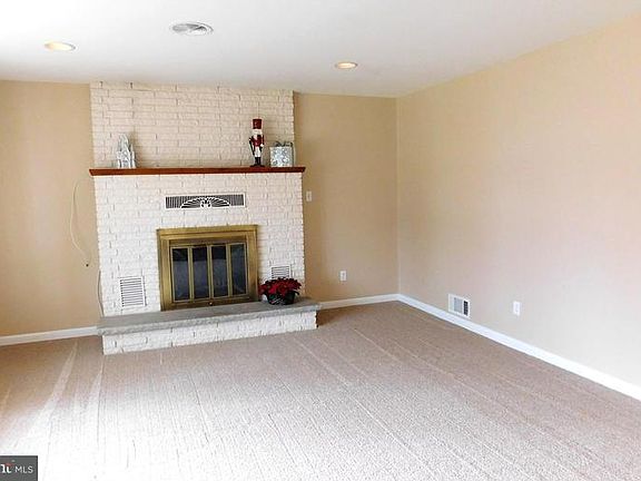 5th image of 17822 Bluebell Dr