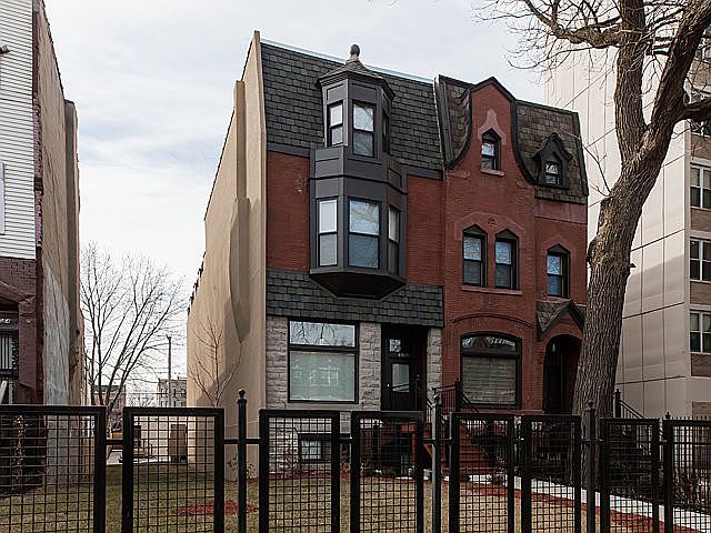1st image of 4060 S Lake Park Ave