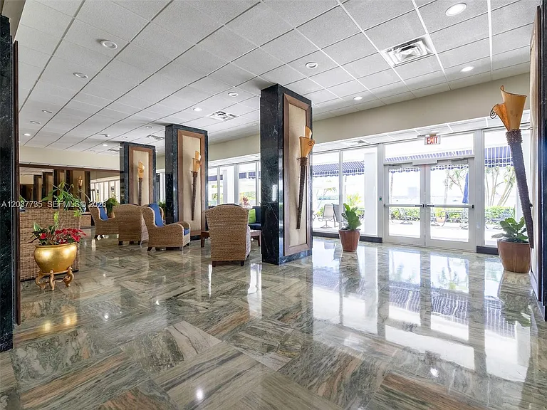 500 Bayview Dr #1520 — Photo 38