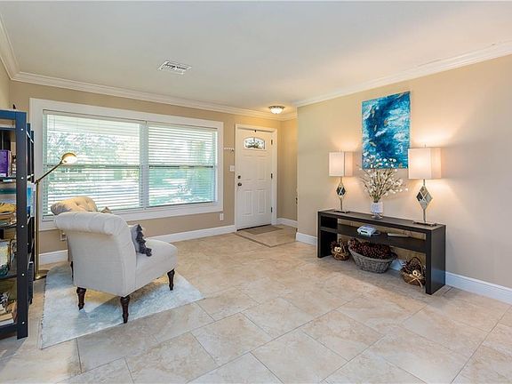 3rd image of 7421 Houston Ct E