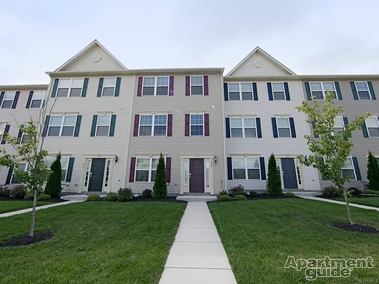 Indigo Pointe Townhomes — Photo 13