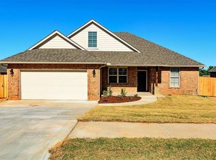 1669 Cowboy Ln, Blanchard, OK 73010