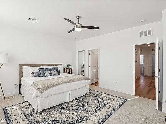 3rd image of 10555 Blossoming Hills Ave