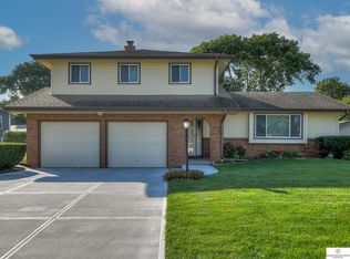 3407 N 207th Ter, Elkhorn, NE 68022