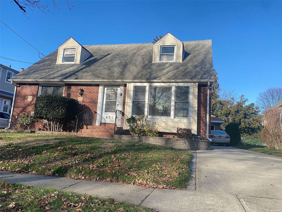 1st image of 471 Carnation Ave