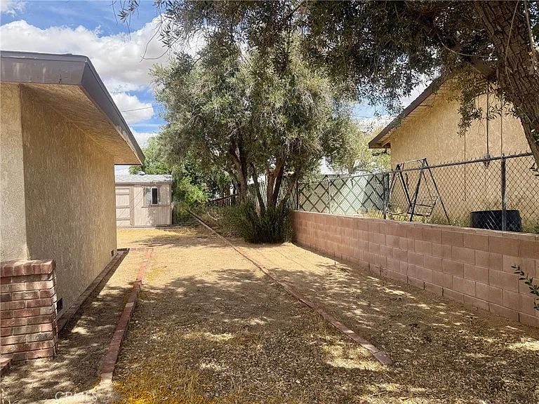 34465 J St — Photo 18