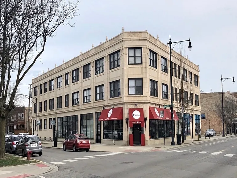 4425-31 N Milwaukee Ave #&-5055-65 — Photo 1
