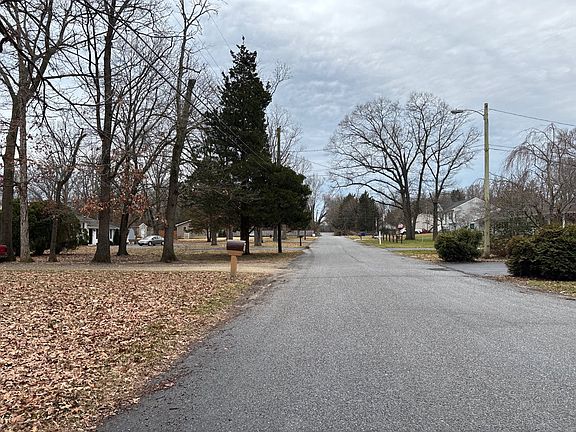 5th image of 35 Inglewood Ave