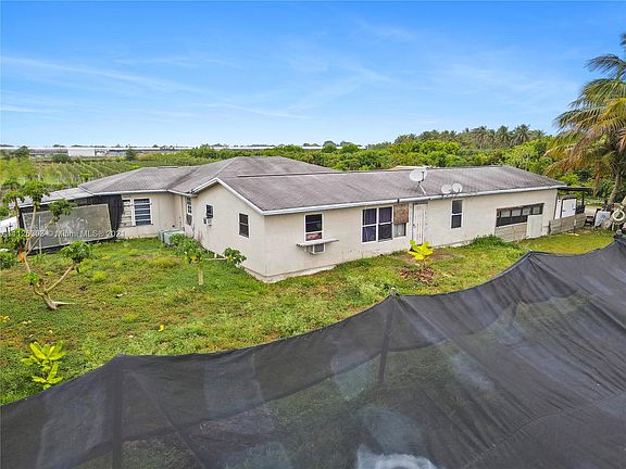 3rd image of 21955 SW 264th St