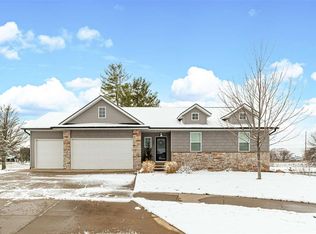 1025 Olive Ct, North Liberty, IA 52317