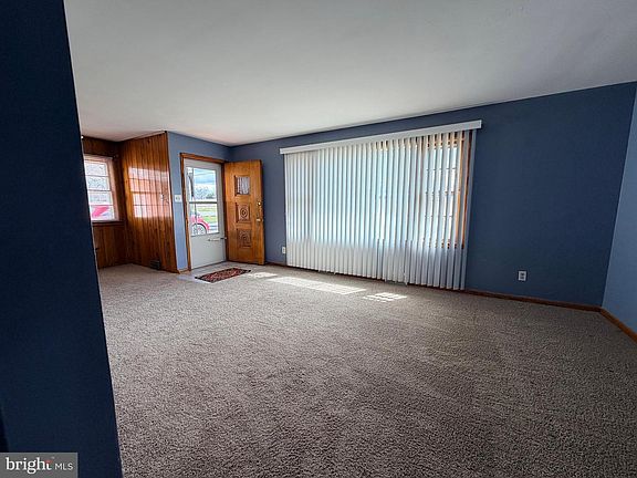 5th image of 9060 Downsville Pike