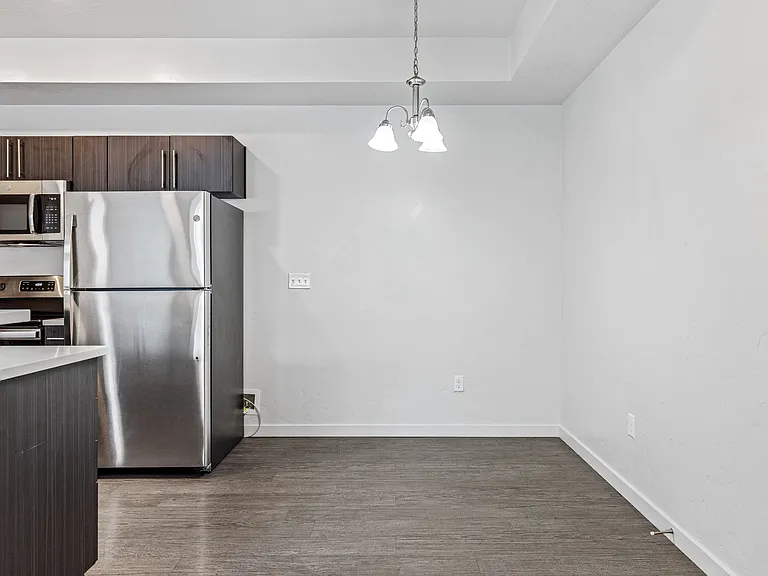 Quail Point Apartments — Photo 11