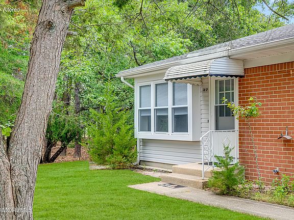 2nd image of 14 D Potomac Lane #D