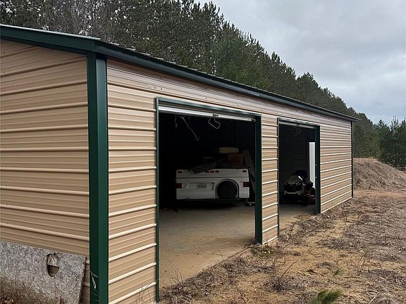 3rd image of 3635 Vroom Rd SW