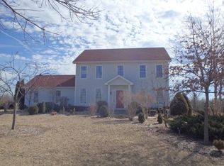 17450 N Old Number 7, Sturgeon, MO 65284