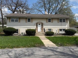 5625 Massachusetts St #4, Merrillville, IN 46410