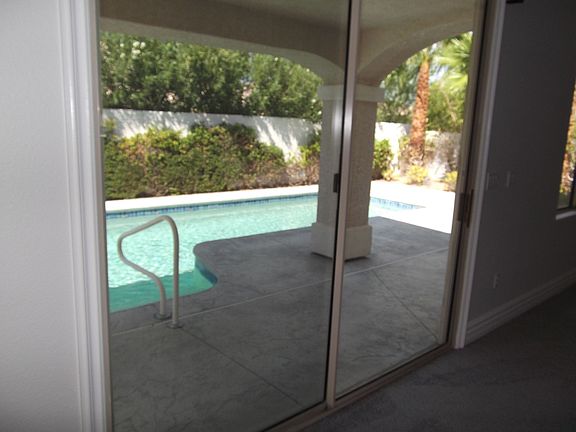 4th image of 374 Highland Hills Ct