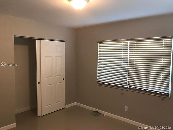5th image of 1155 NE 113th St Unit A