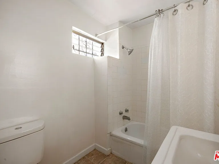 435 Raymond Ave — Photo 8
