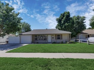 17548 Burton St, Northridge, CA 91325