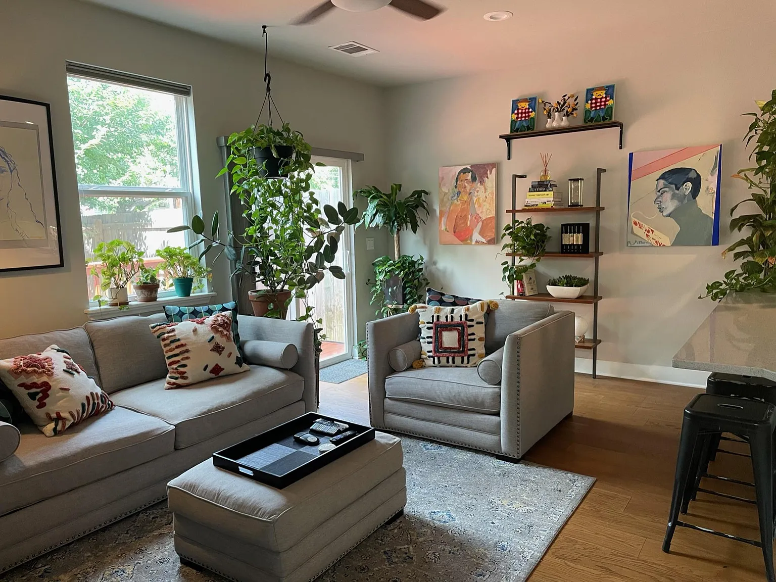 2 bed, 2.5 bath, 1401 sqft, $2,700 — Photo 2