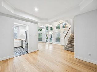220 E 8th St, Houston, TX 77007