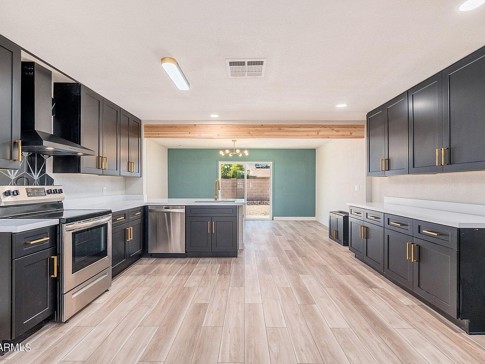 1st image of 2429 E ISABELLA Avenue