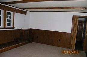 5th image of 20 Monica Dr