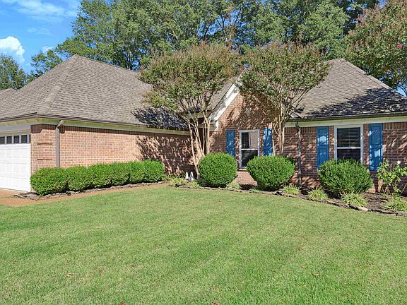 2nd image of 1312 River Bank Dr