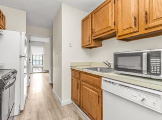 45 Stevens St APT 3-1, Bridgeport, CT 06606